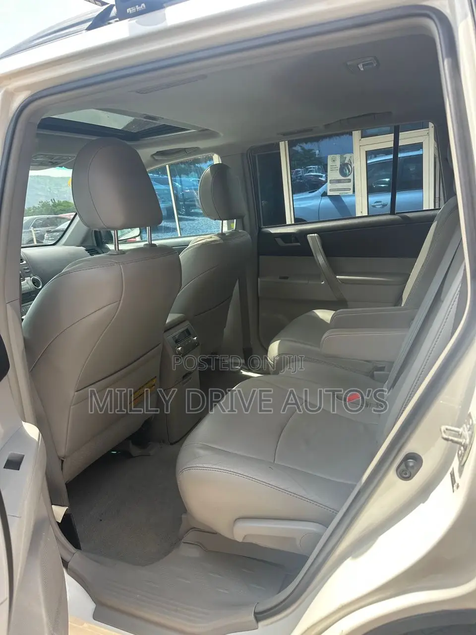 Toyota Highlander Limited 2010 White