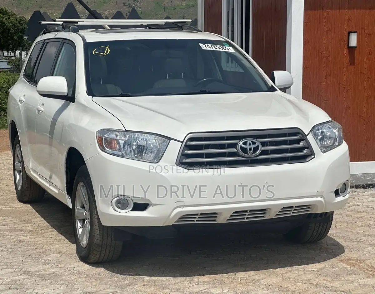 Toyota Highlander Limited 2010 White