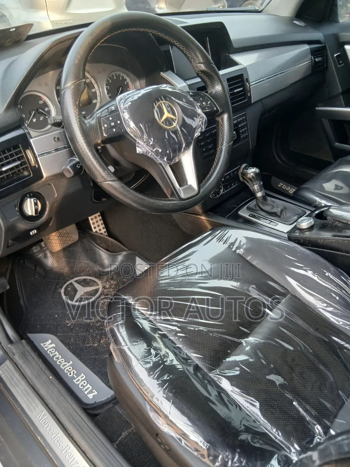Mercedes-Benz GLK-Class 2011 Gray