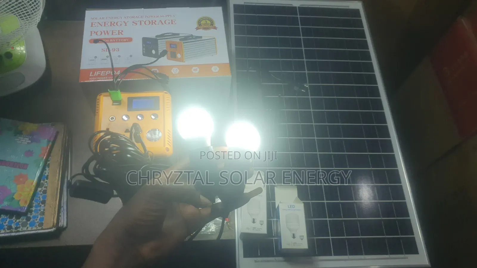 Brand New 300watts Solar Generator,With Free Solar Panel Bulbs