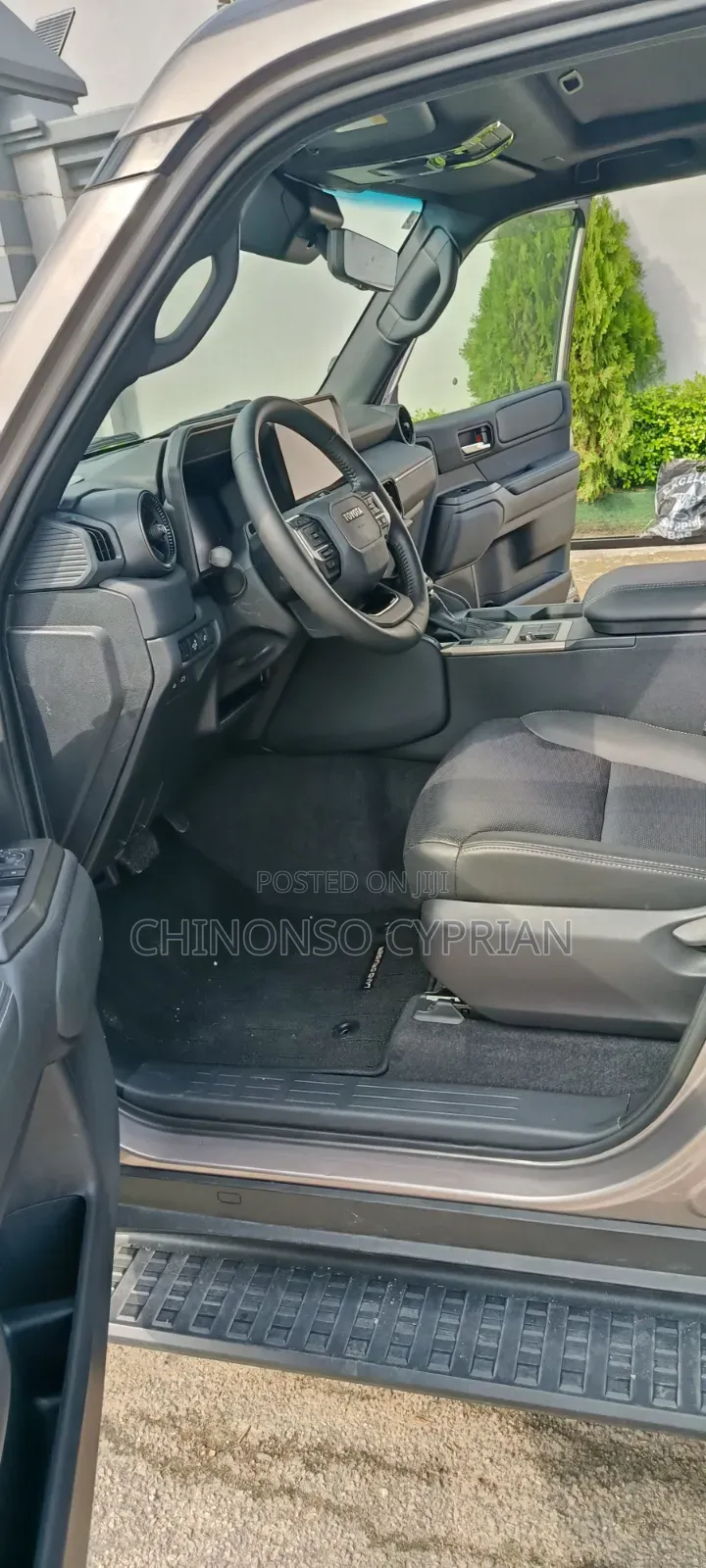 Toyota Land Cruiser Prado 2024