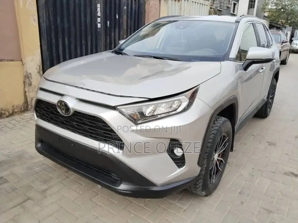 Toyota RAV4 2019 Silver