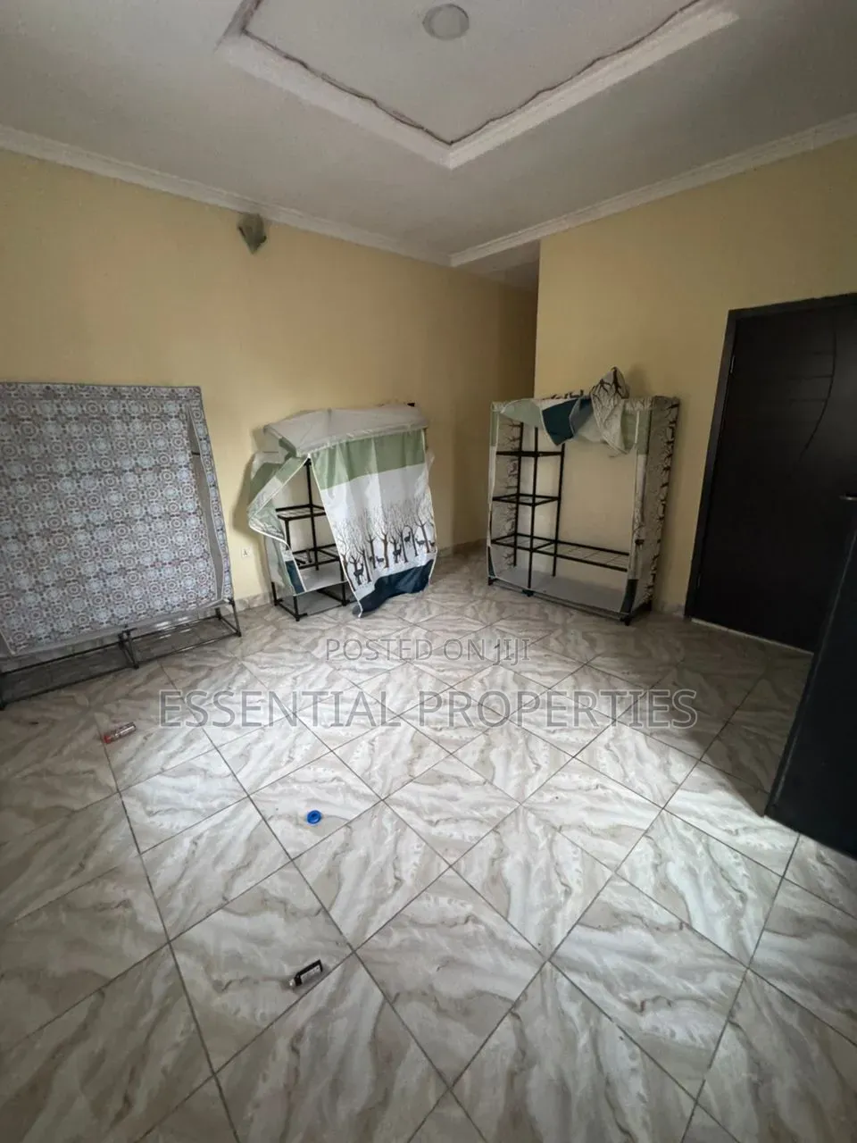 4bdrm Duplex in Allen Avenue Estate for rent