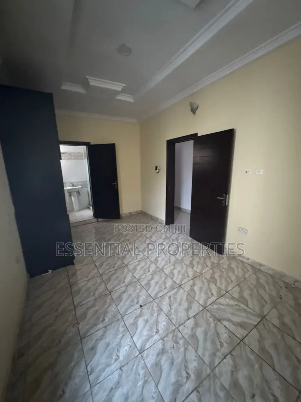 4bdrm Duplex in Allen Avenue Estate for rent