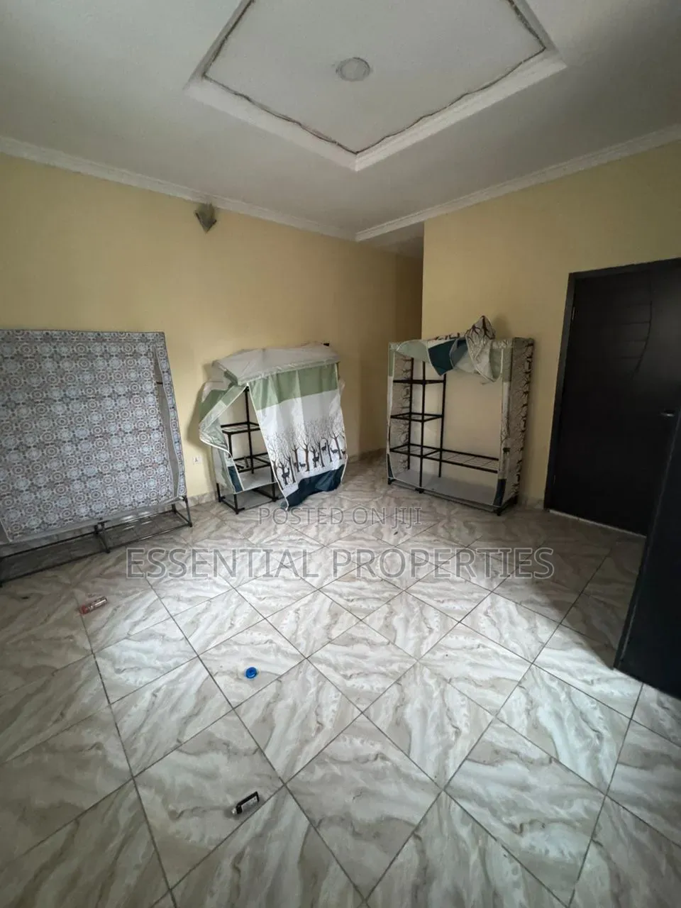 4bdrm Duplex in Allen Avenue Estate for rent