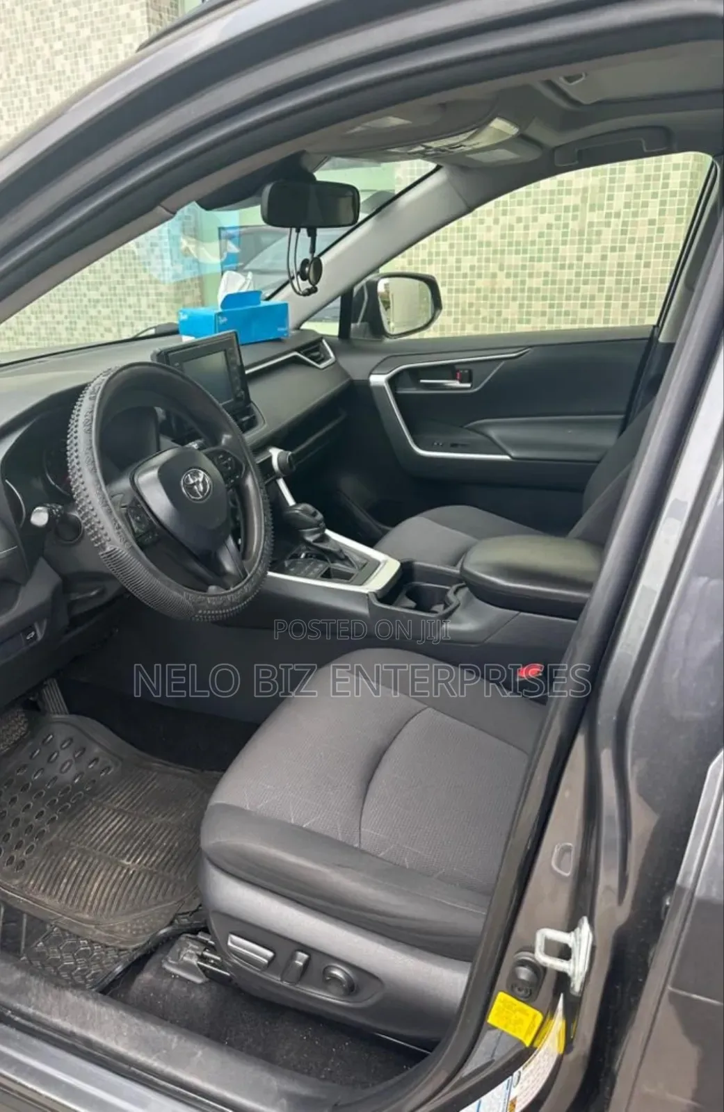 Toyota RAV4 2021 Gray