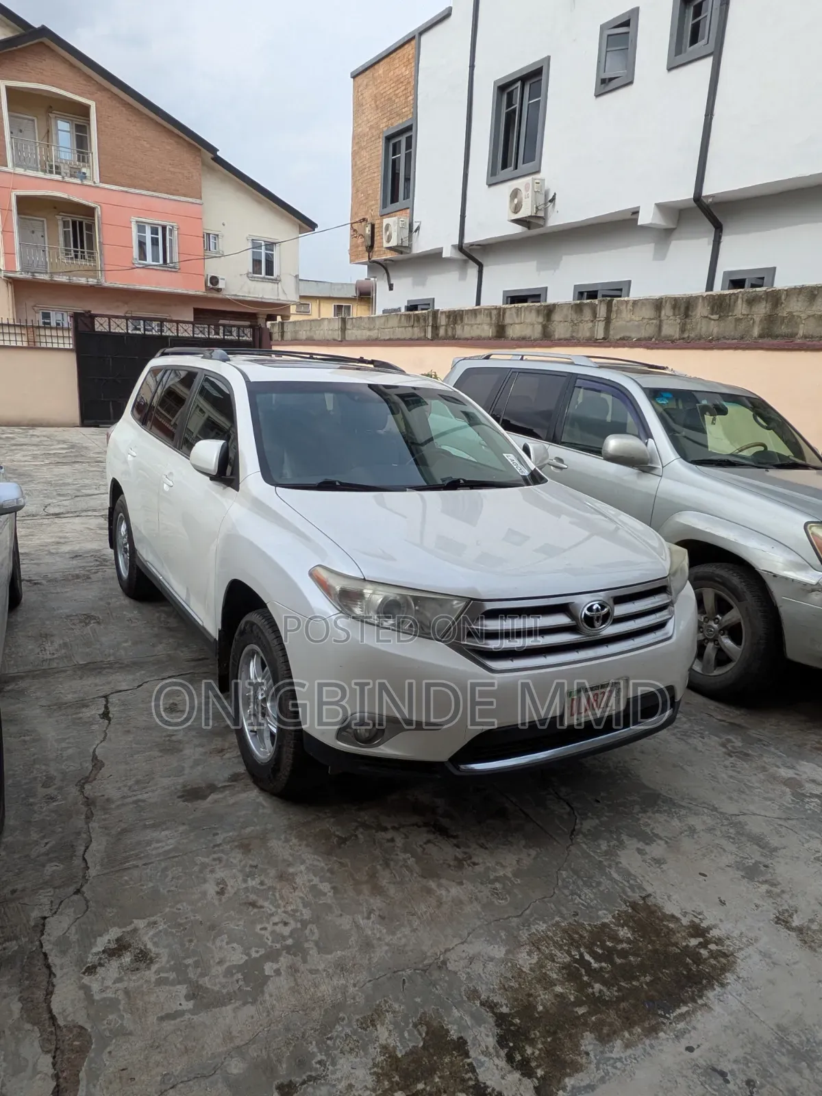 Toyota Highlander 3.5L 4WD 2013 White