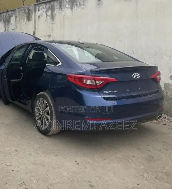 Hyundai Sonata 2016 Blue