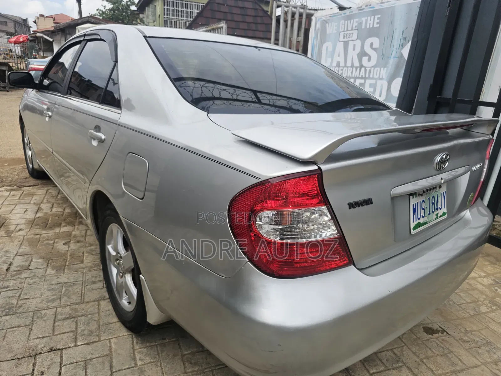 Toyota Camry XLE V6 4dr Sedan (3.0L 6cyl 5A) 2004 Silver
