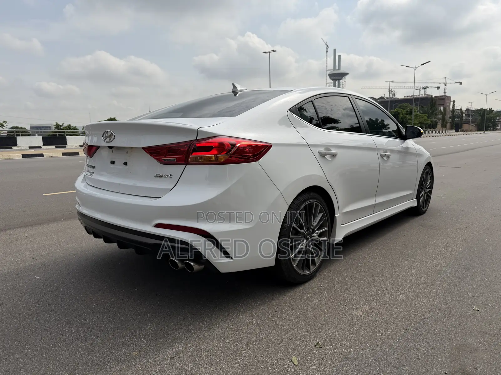 Hyundai Elantra Sport Sedan FWD (1.6L 4cyl 6M) 2017 White
