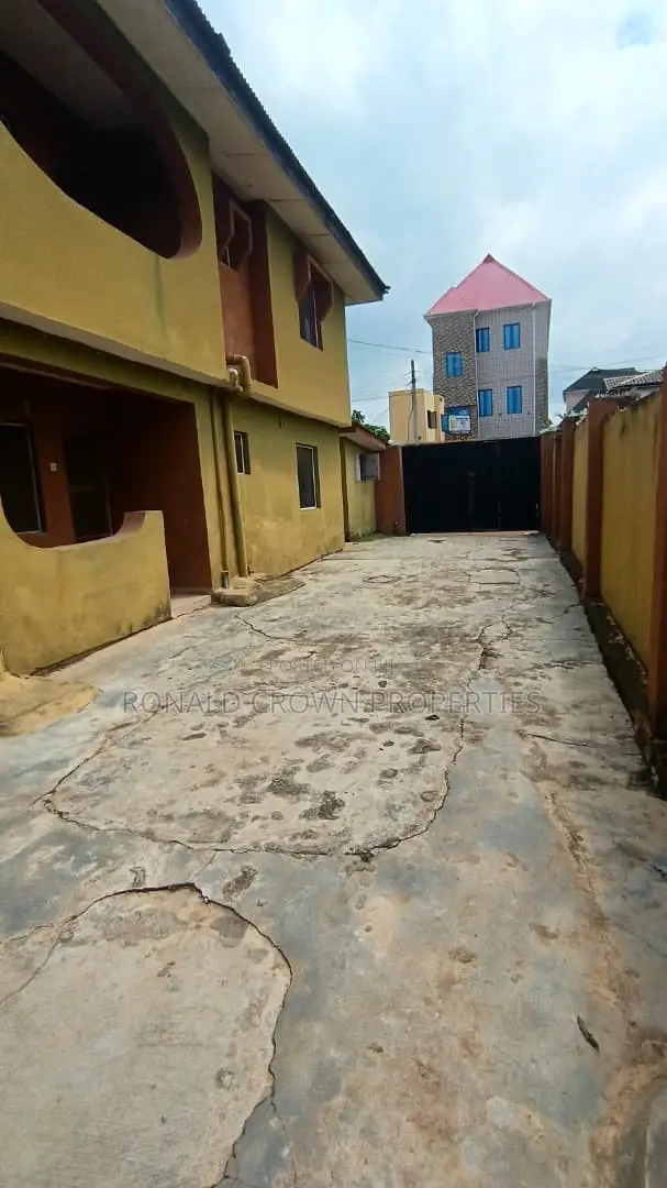 3bdrm Apartment in Bucknor for sale
