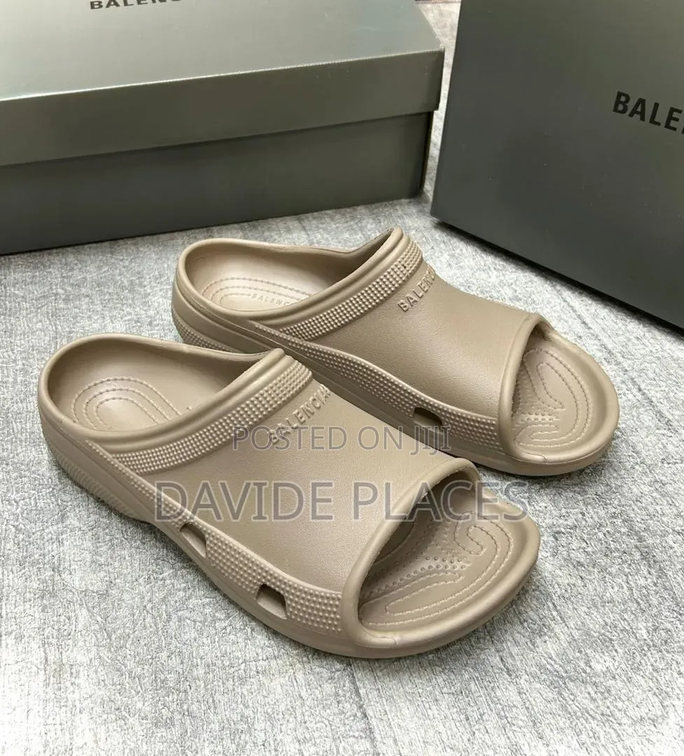 Quality Original Balenciaga Unisex Rubber Slide Brown