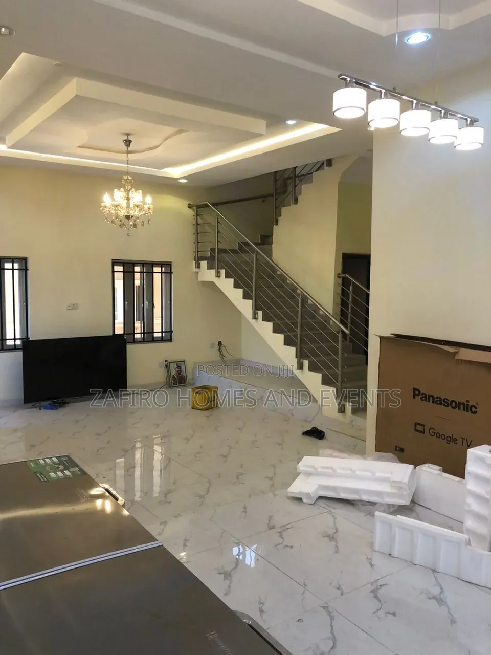 Furnished 5bdrm Duplex in Olive Court Agodi for rent