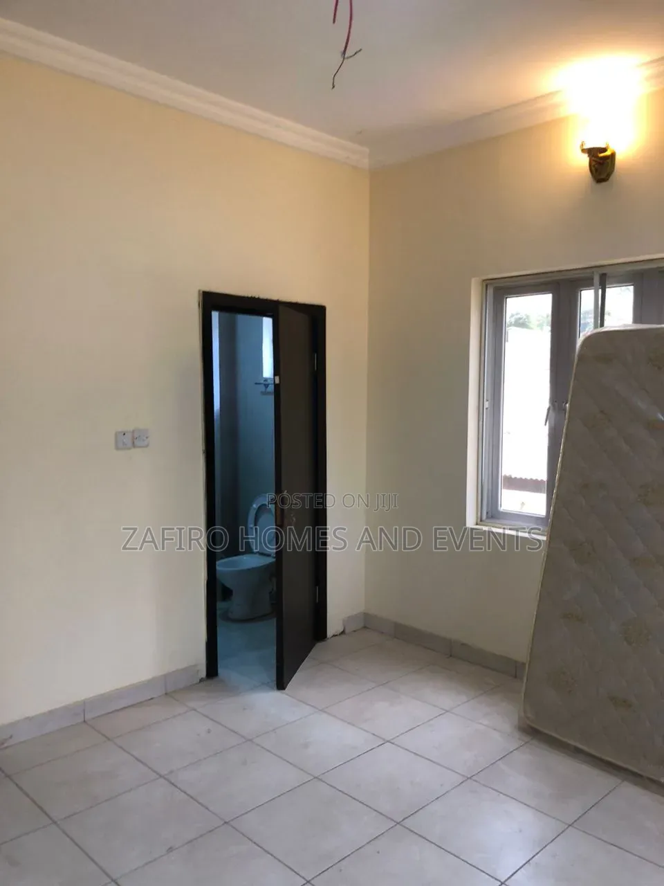 Furnished 5bdrm Duplex in Olive Court Agodi for rent