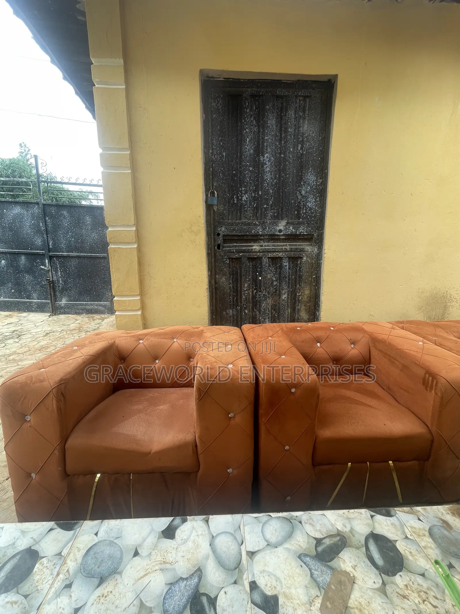 Neatly Used Rich Quality Sitting Room Chairs Available for Sale!