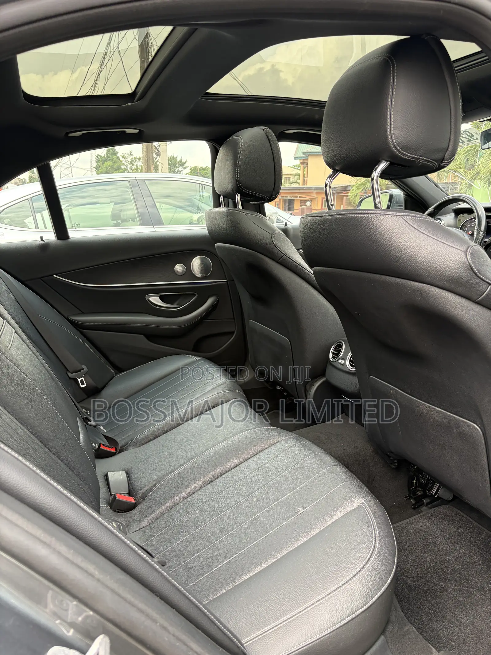 Mercedes-Benz E300 4Matic AWD Sedan (2.0L 4cyl 9A) 2017 Gray