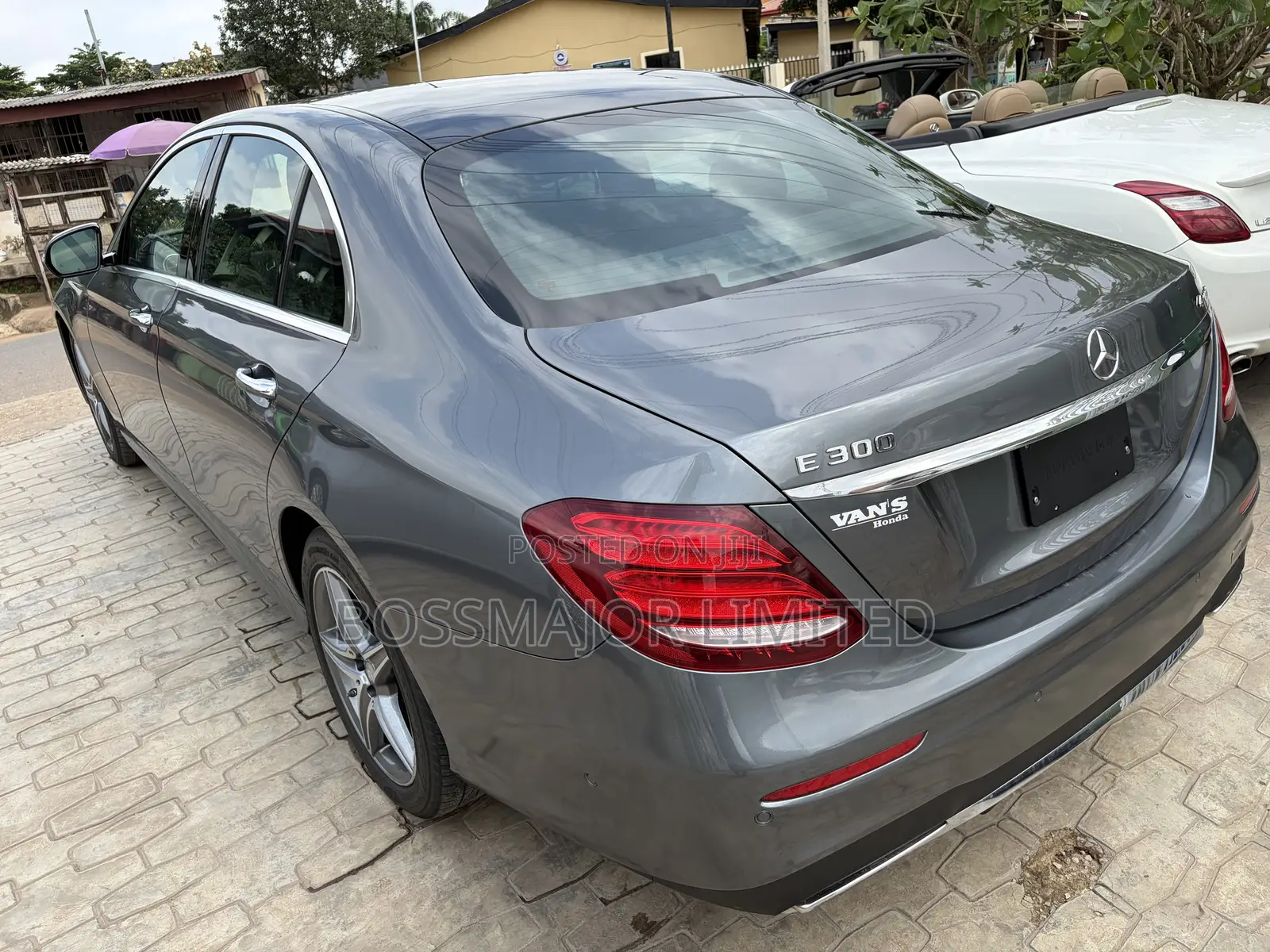 Mercedes-Benz E300 4Matic AWD Sedan (2.0L 4cyl 9A) 2017 Gray
