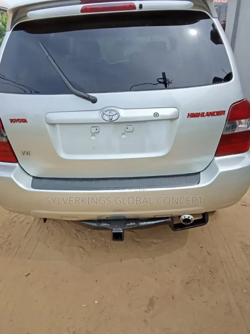 Toyota Highlander 2004 Beige