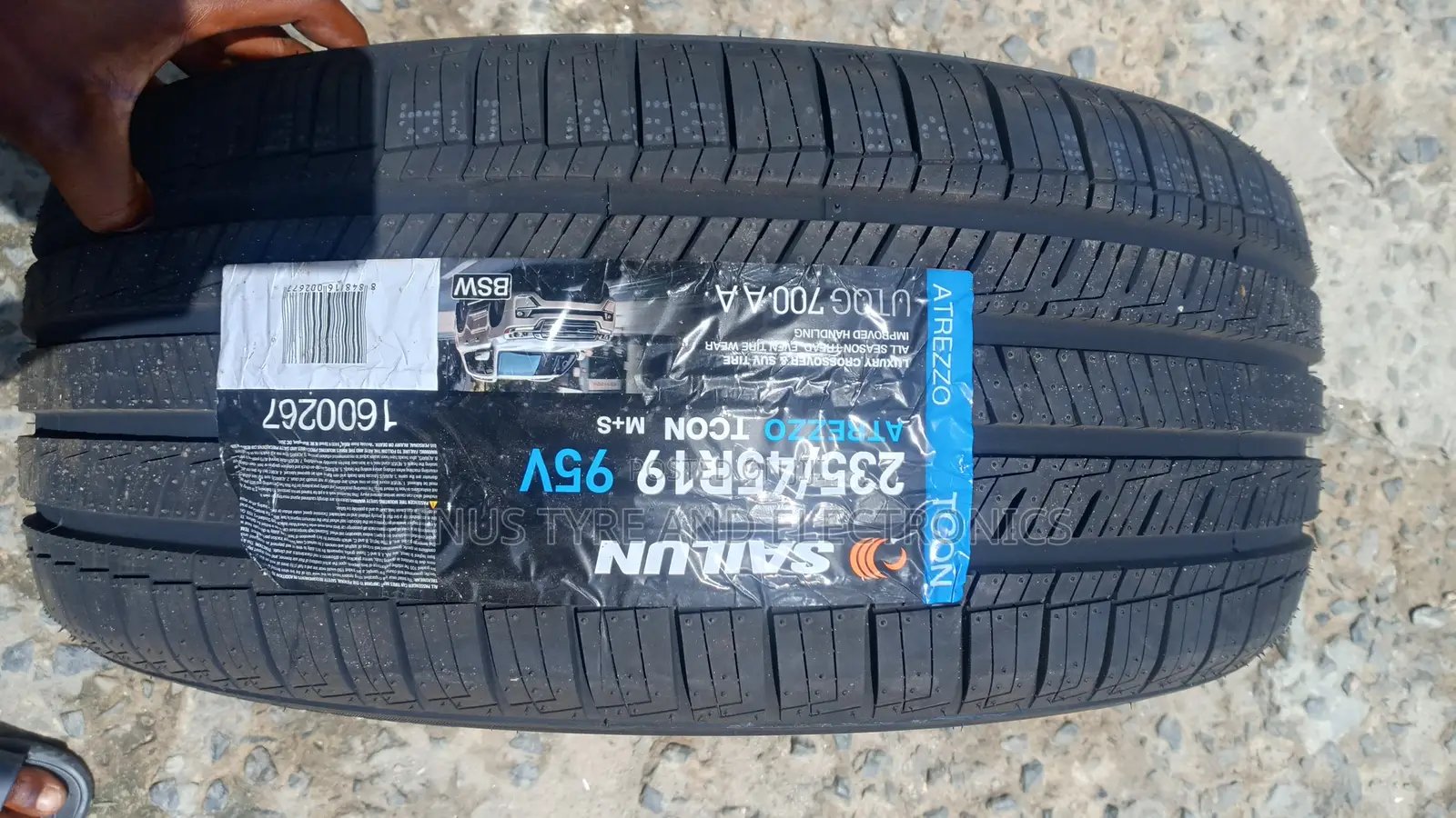 235/45/19 Sailun Tyre
