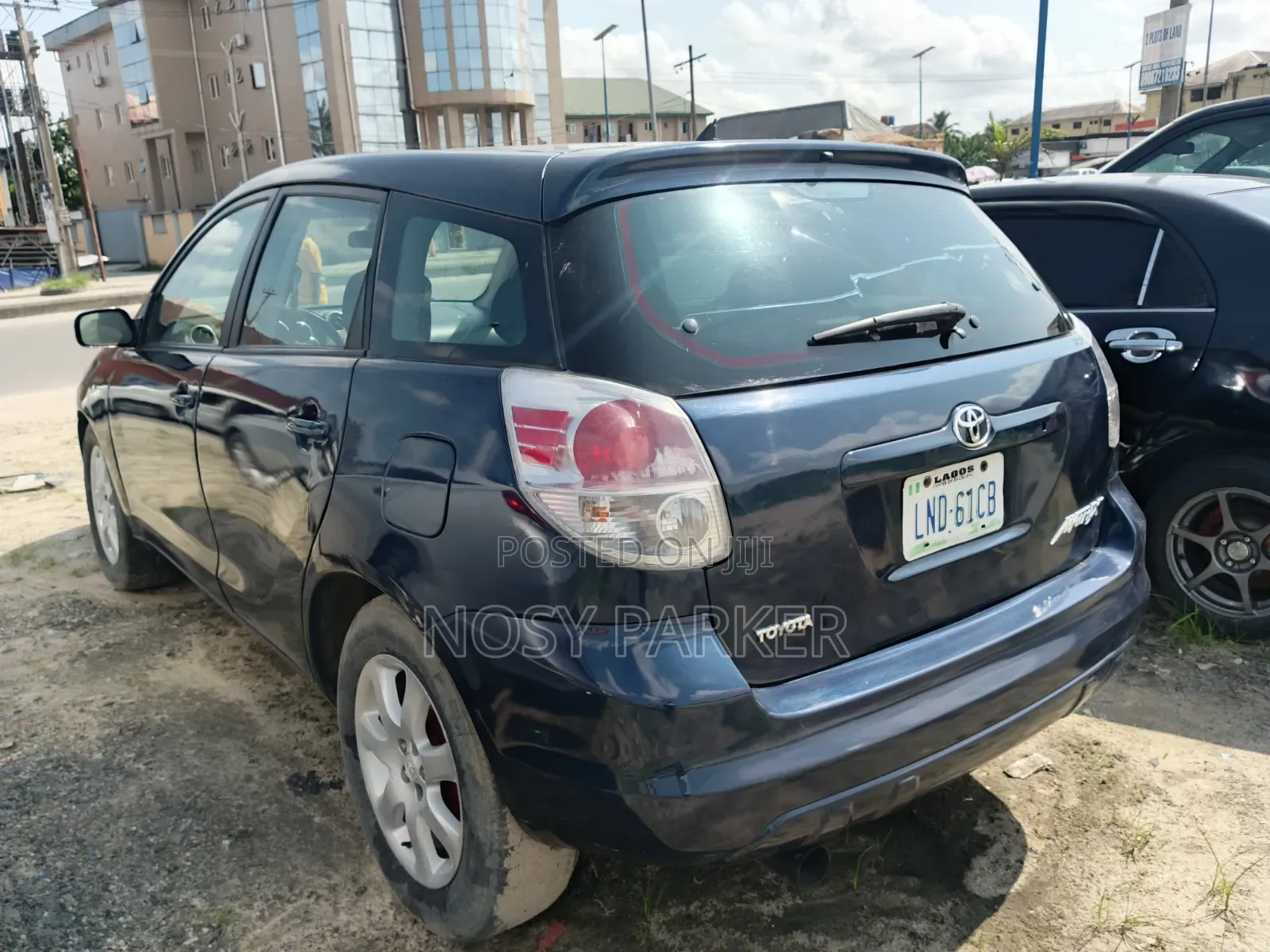 Toyota Matrix Hatchback AWD (1.8L 4cyl 4A) 2006 Blue