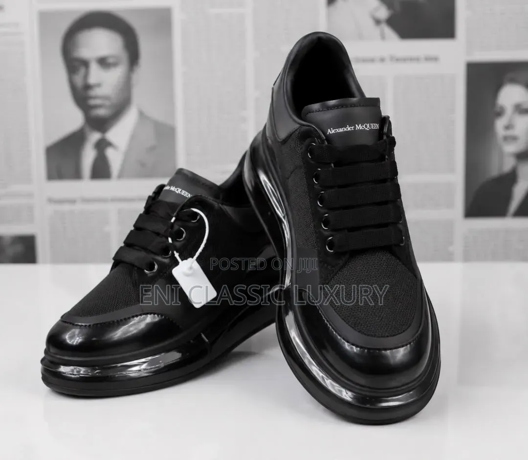 Quality Luxury Men's Sneakers Alexander McQueen