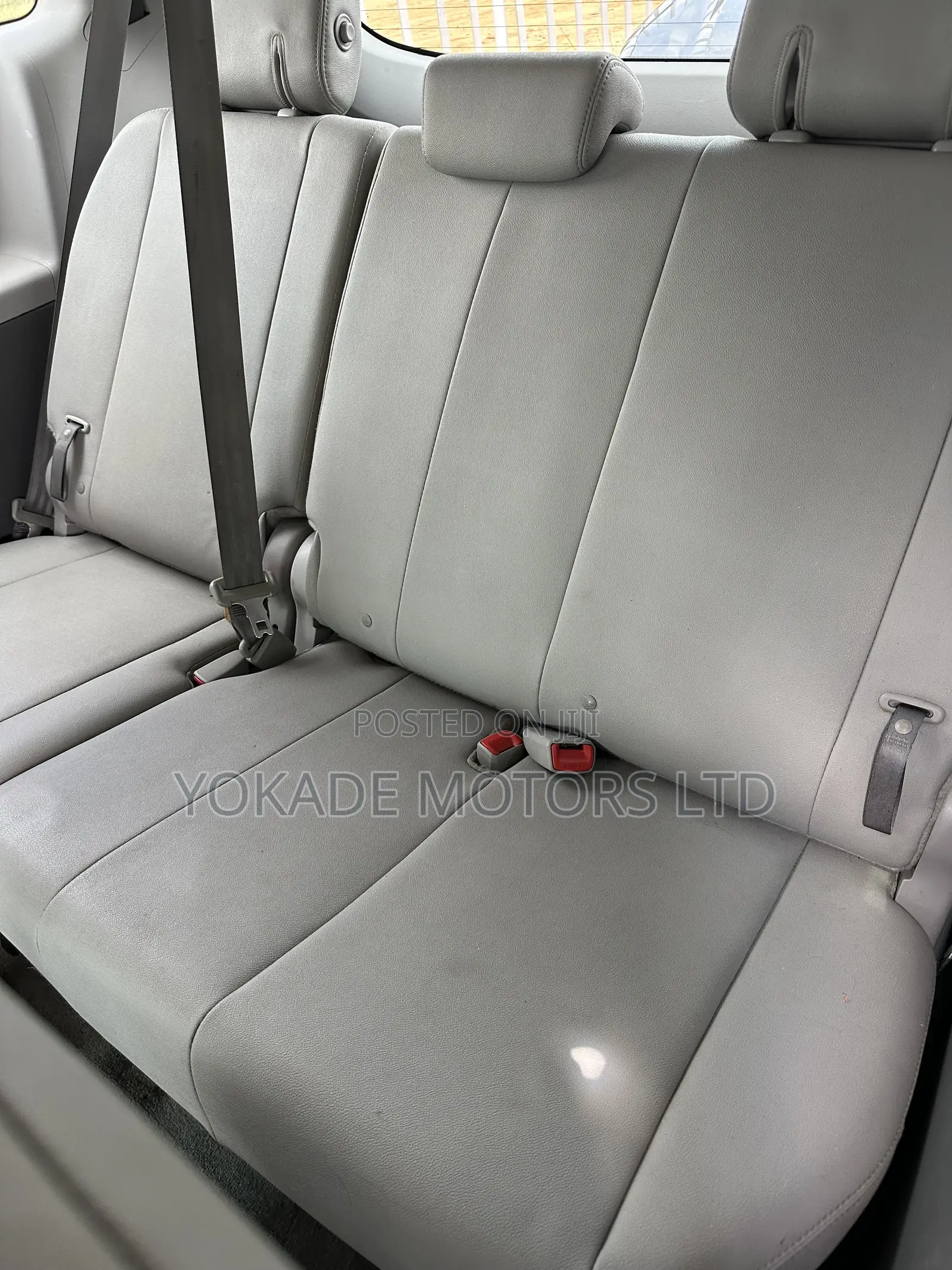 Toyota Sienna XLE 7 Passenger (3.5L 6cyl 8A) 2017 Black