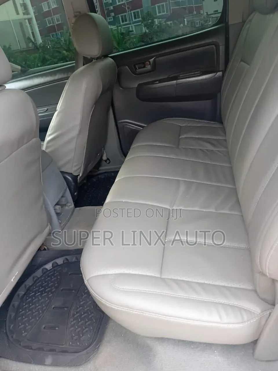 Toyota Hilux 2015 White