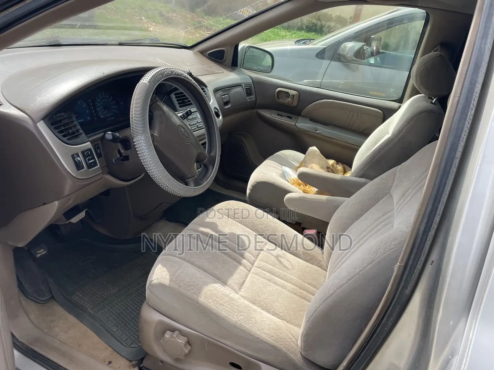 Toyota Sienna XLE 2002 Silver