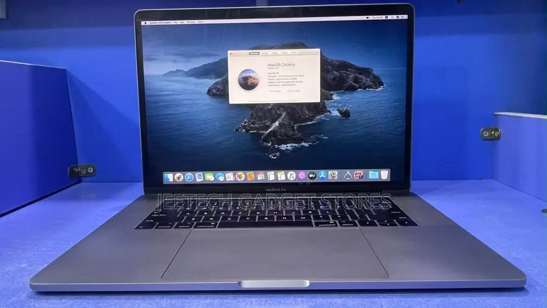 Laptop Apple MacBook Pro 2017 16GB Intel Core i7 SSD 512GB