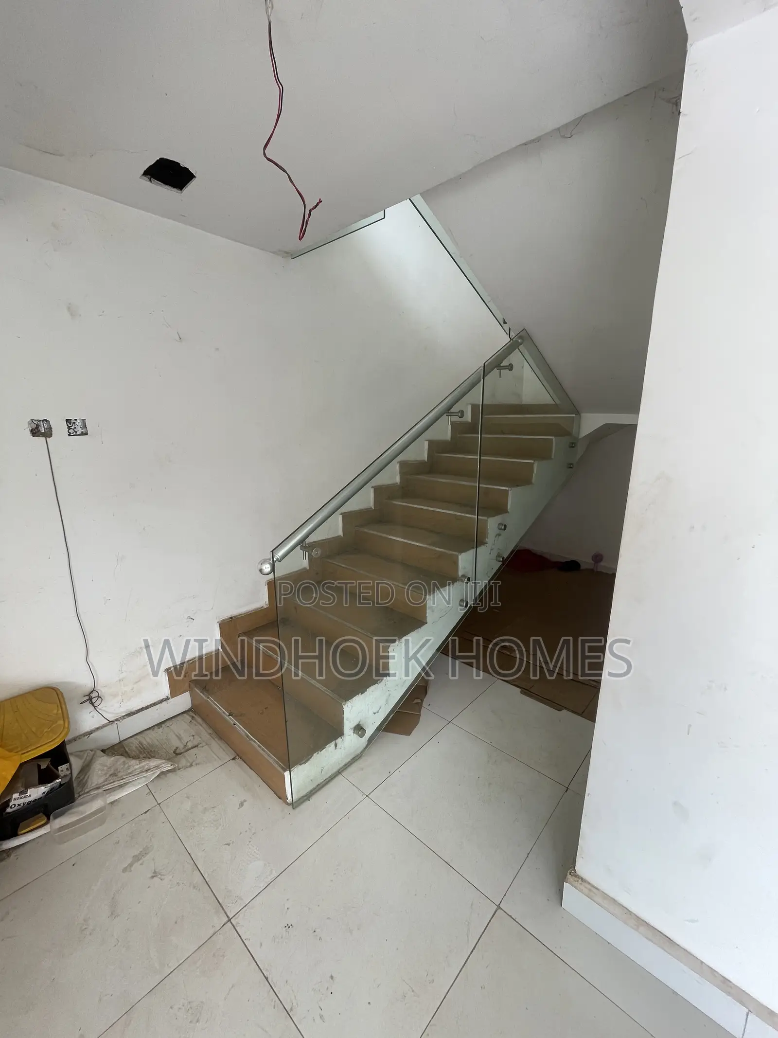 Duplex Shop/Office Space Measuring 190sqms