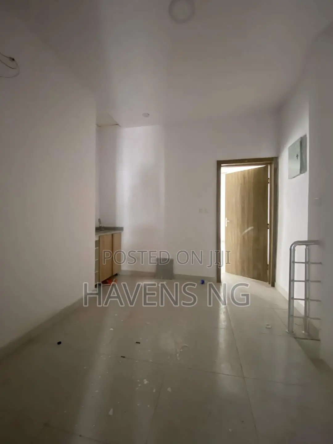4bdrm Duplex in Ikota for sale