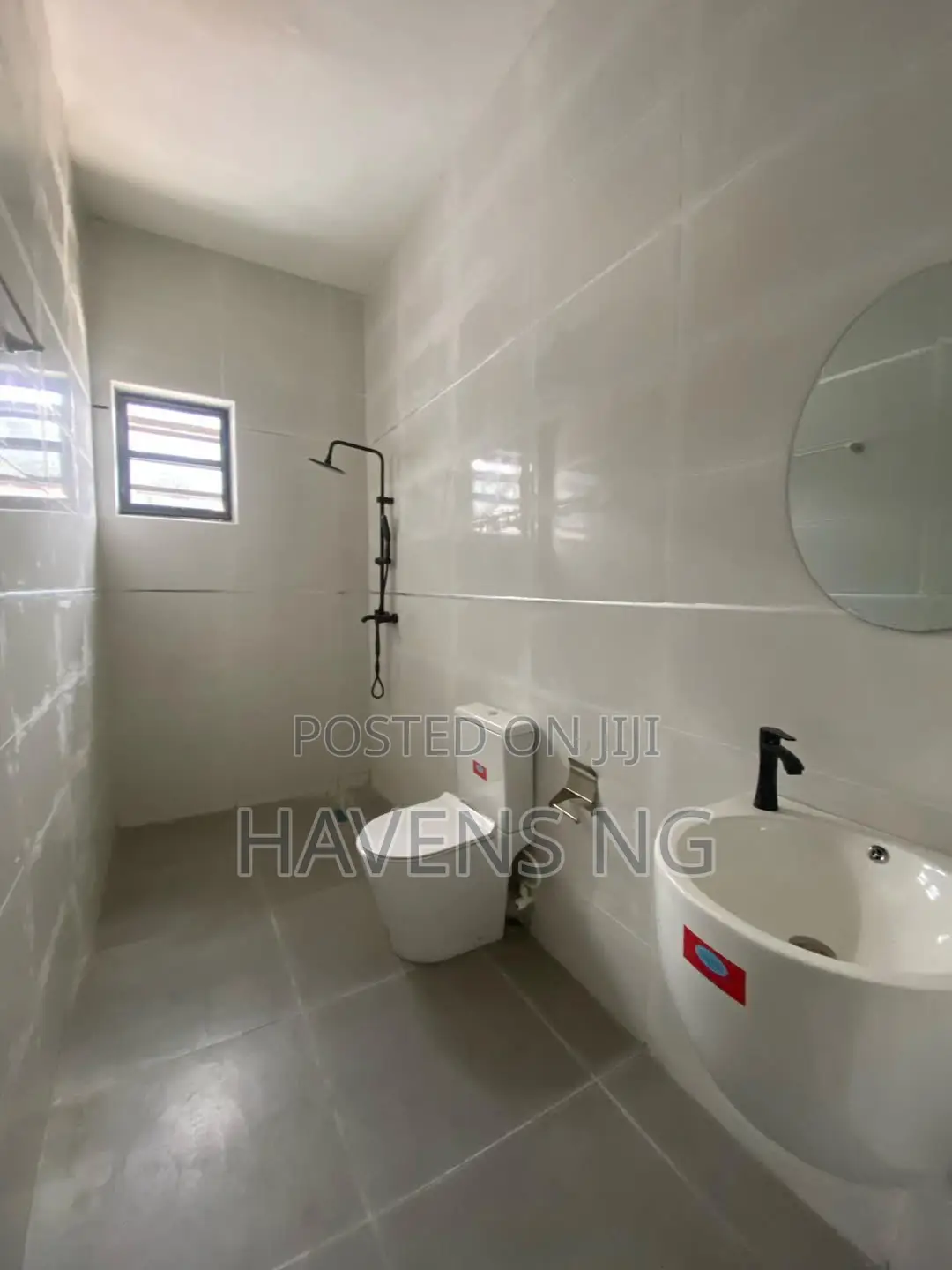 4bdrm Duplex in Ikota for sale