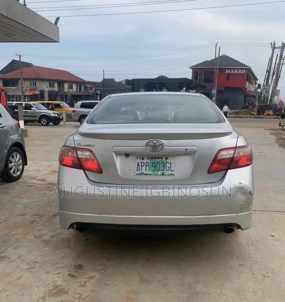Toyota Camry 2008 Silver