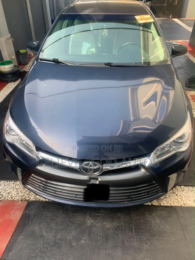 Toyota Camry LE 4dr Sedan (2.5L 4cyl 6A) 2015 Blue