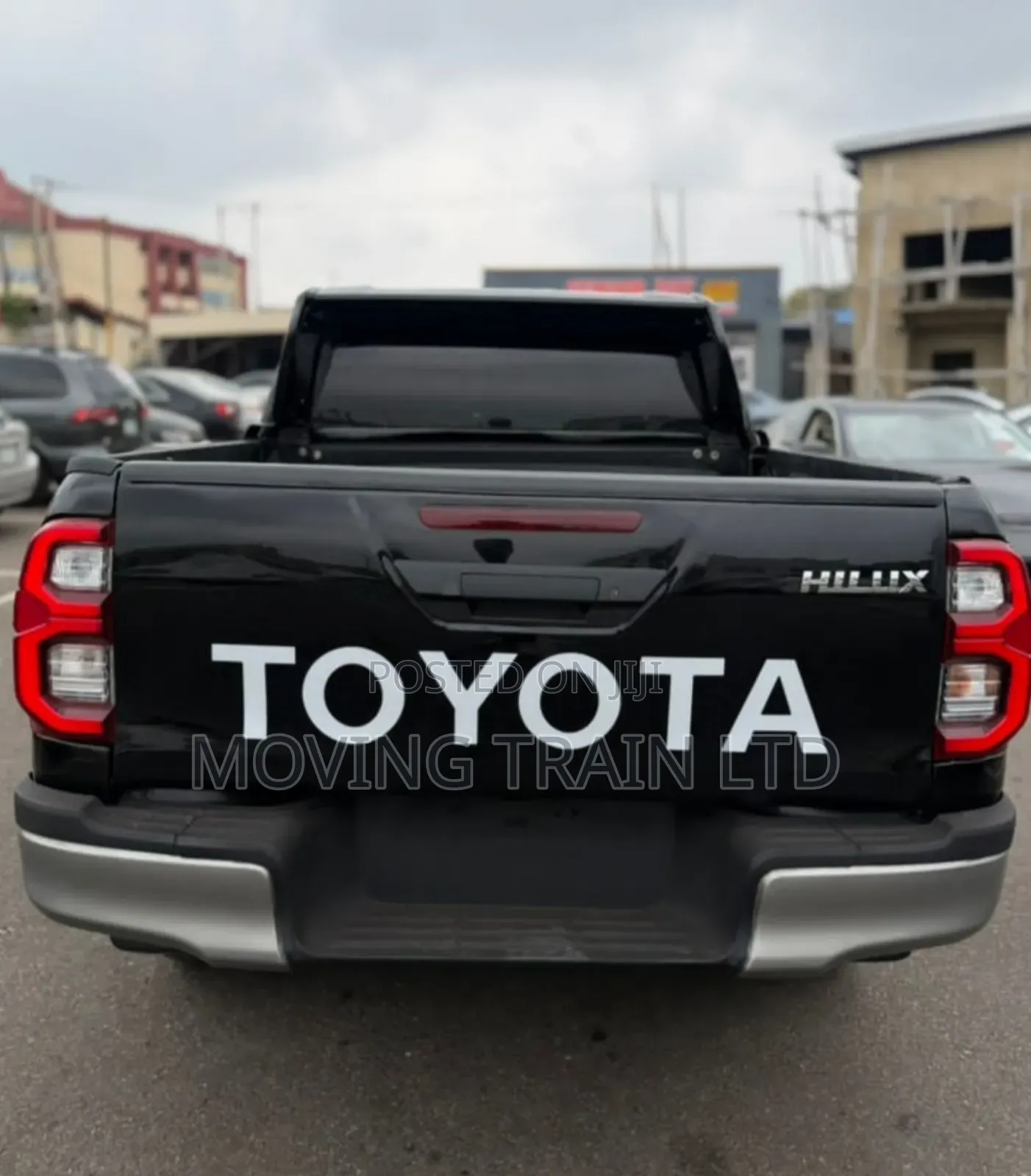 Toyota Hilux 2025 Black