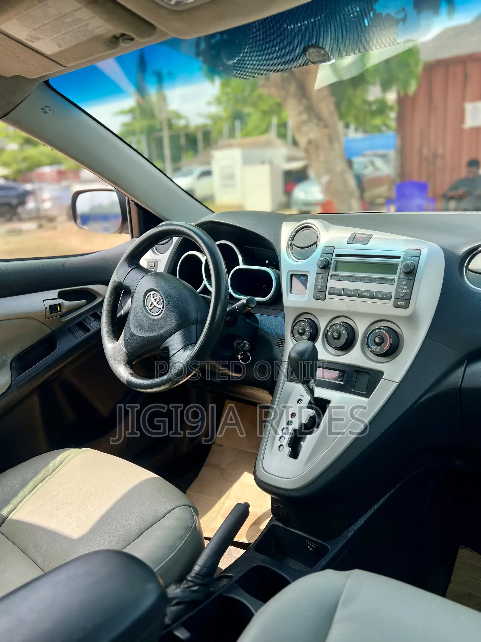 Toyota Matrix 2010 Silver