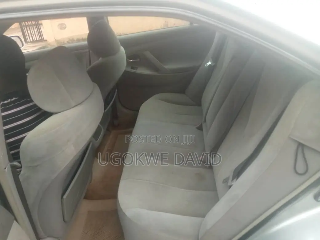 Toyota Camry 2009 Silver