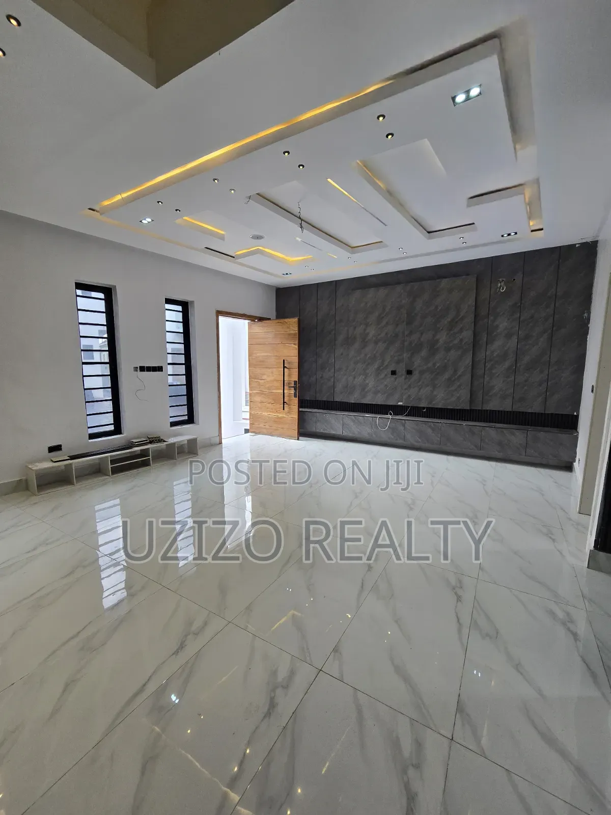 4bdrm Townhouse/Terrace in Thomas Estate for sale