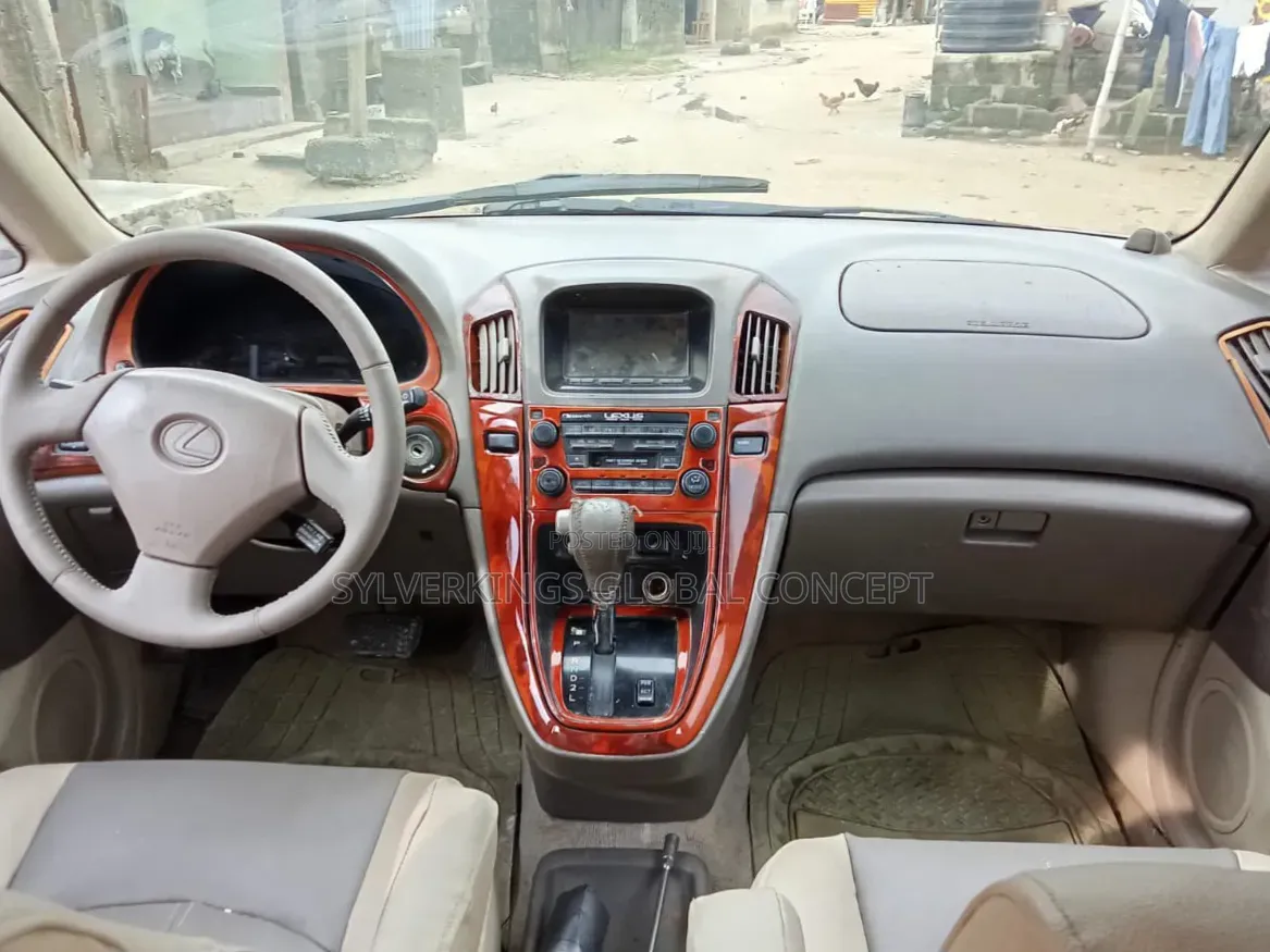 Lexus RX 2002 White