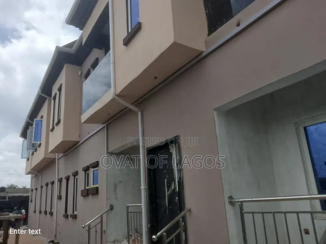 2bdrm Apartment in Kola, Oke-Odo for rent