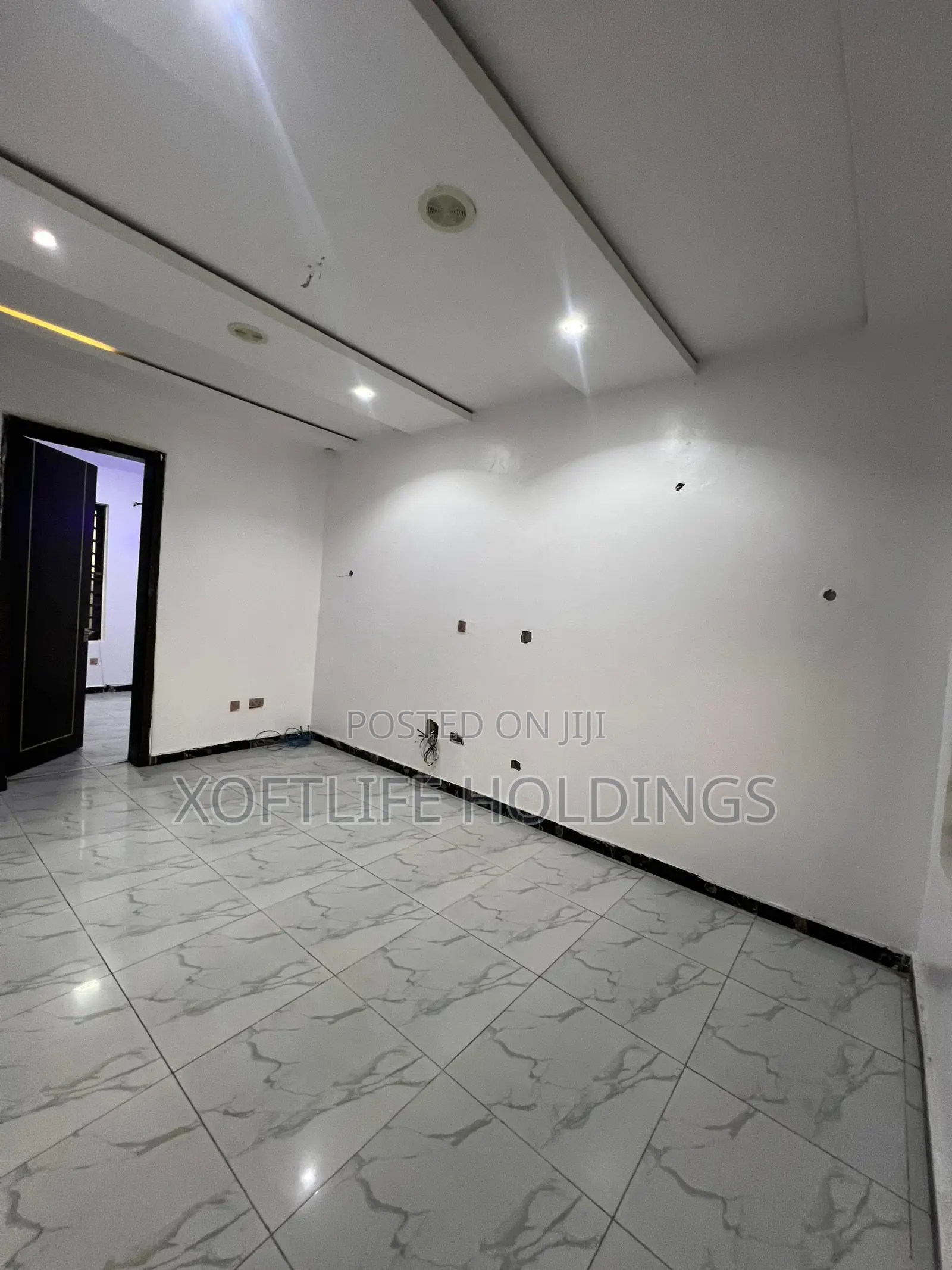 Mini Flat in Ikate for rent