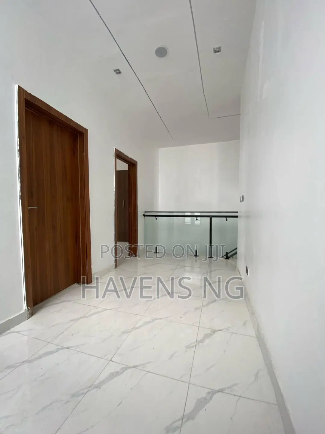 4bdrm Duplex in Ikota for sale