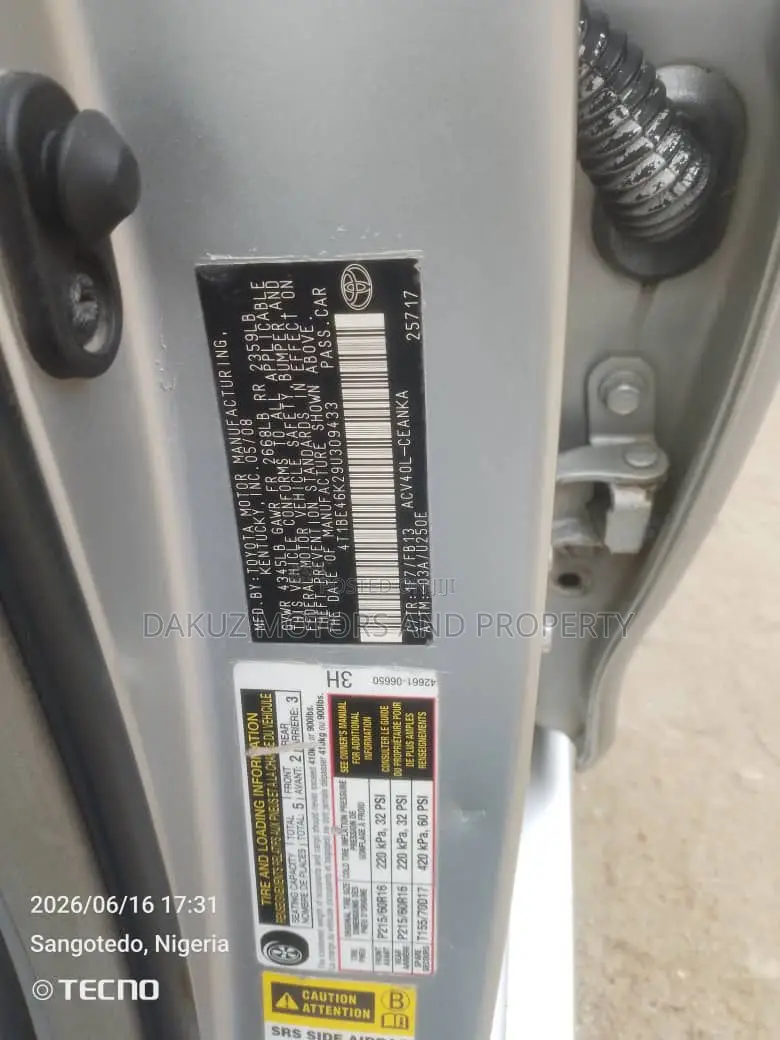 Toyota Camry 2009 Silver
