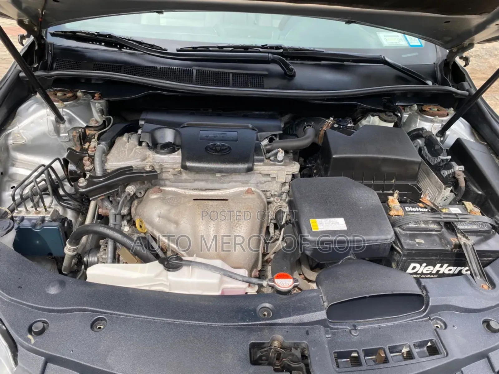 Toyota Camry LE 4dr Sedan (2.5L 4cyl 6A) 2016 Silver