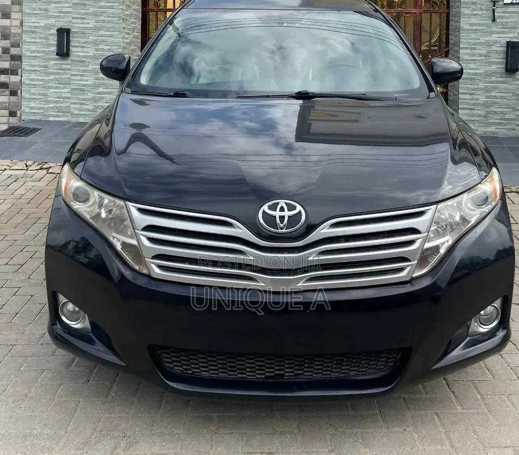 Toyota Venza 2010 Black