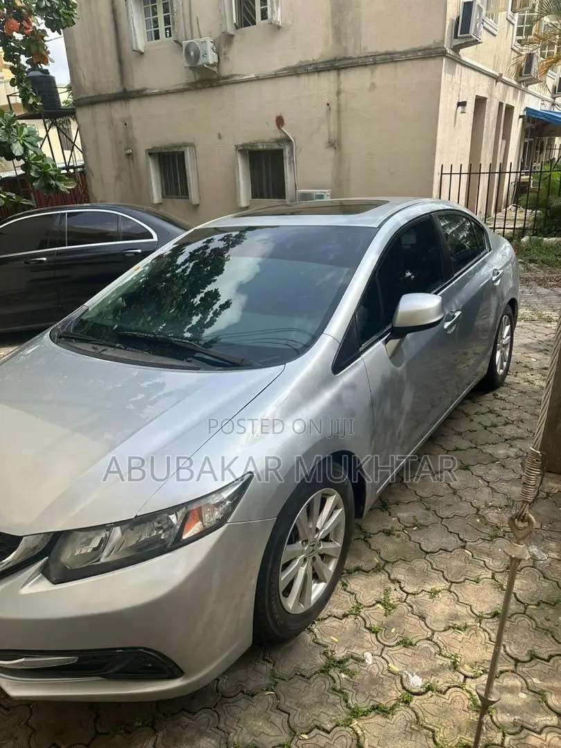 Honda Civic EX 4dr Sedan (1.8L 4cyl CVT) 2014 Silver