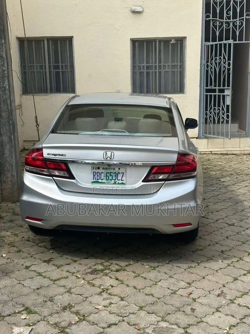 Honda Civic EX 4dr Sedan (1.8L 4cyl CVT) 2014 Silver
