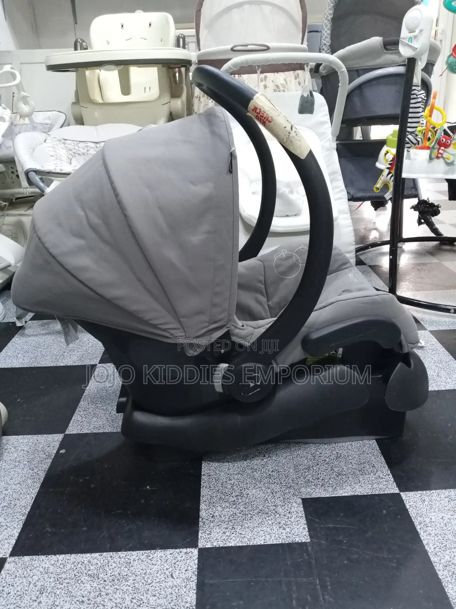Us Used Maxi Cosi Infant Baby Car Seat In Excellent Condition