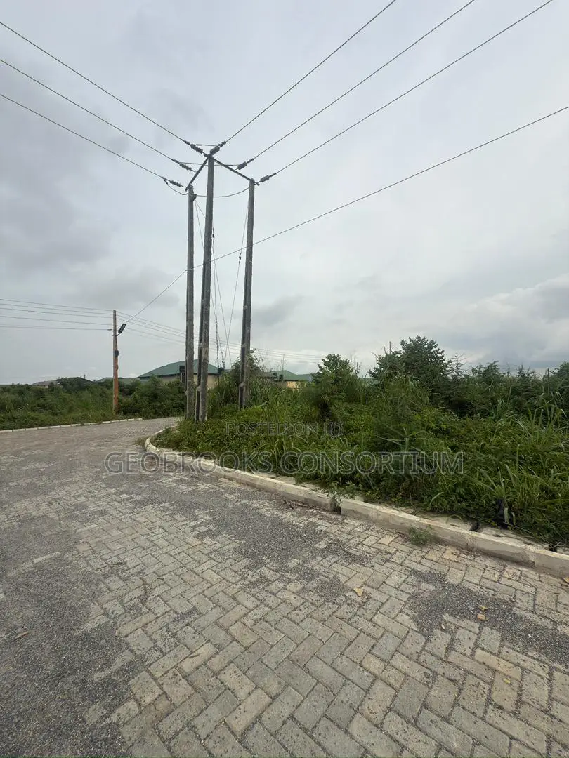 Premium Residential 578sqm for Sale – Park Manor Estate, Samonda.