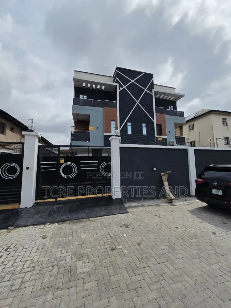 Furnished 4bdrm Duplex in Phase 1 / Gbagada for sale